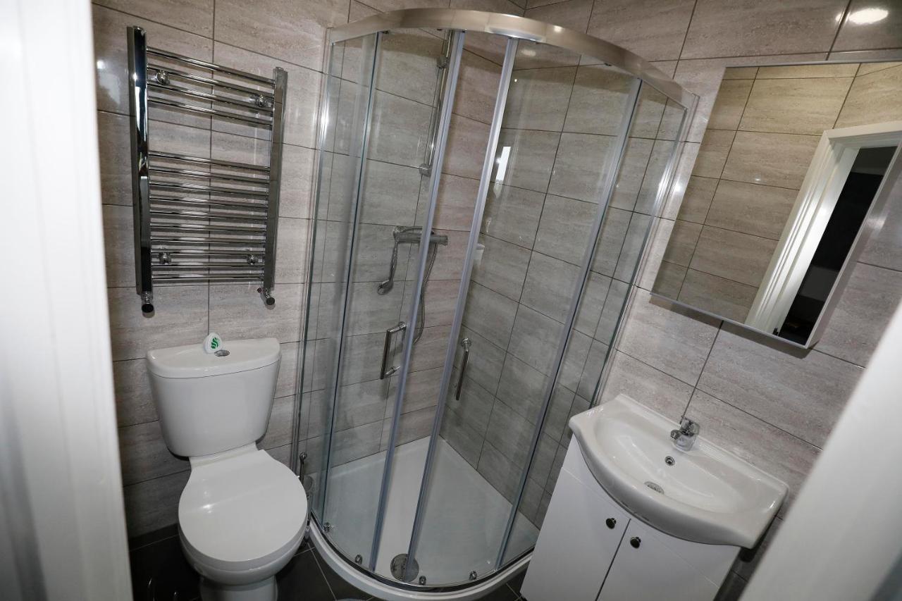 The Studios24 Wolverhampton Bagian luar foto
